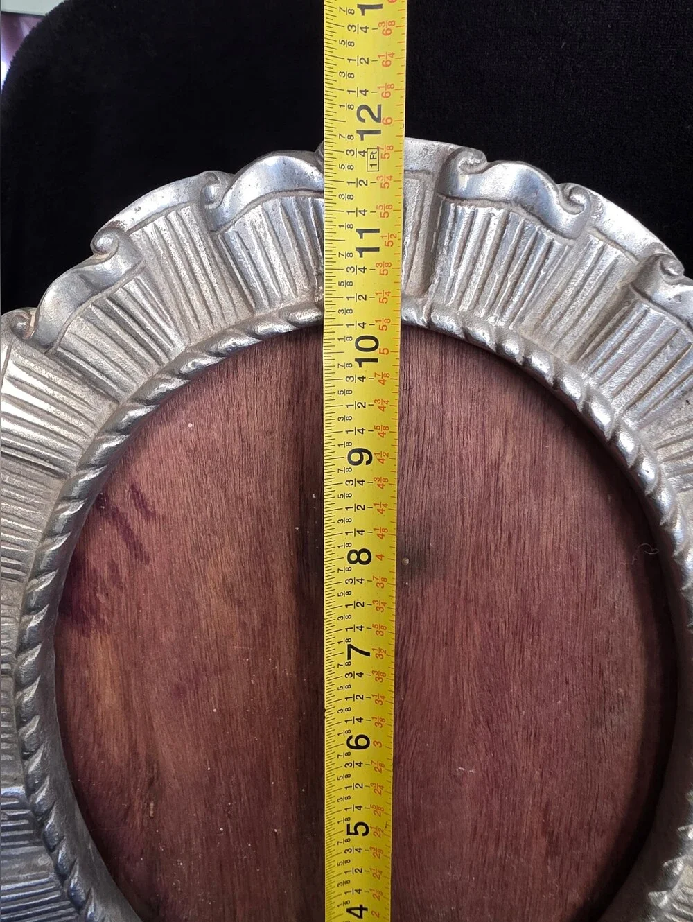 Ornate Oval Decorative Frame in Silver-Tone